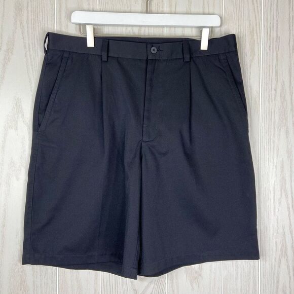 Nike Men’s Black Fit Dry Swoosh Pleated Chino Golf Short Size 35 - Picture 1 of 8